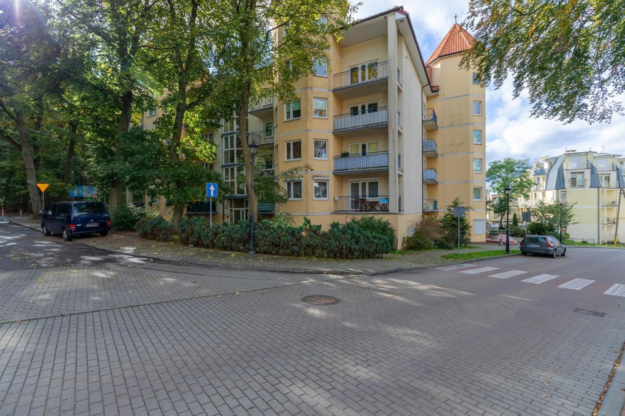 Apartamenty Pod Wiezyczkami By Noclegi Renters ミエンジズドロイェ エクステリア 写真